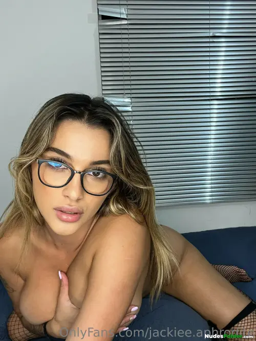 slut-Jackiebabigirl-onlyfans-leaked-pics-hottest-babe.webp